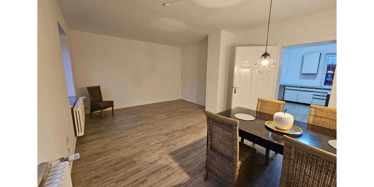 Erdgeschoßwohnung Bahrdorf - 4 Zimmer, 81 m&sup2;, 495&euro; | Angebot:25763821