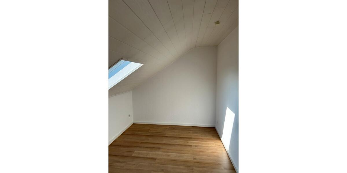 Dachgeschoßwohnung Braunschweig Heidberg-Melverode - 2 Zimmer, 53 m&sup2;, 550&euro; | Angebot:26319616