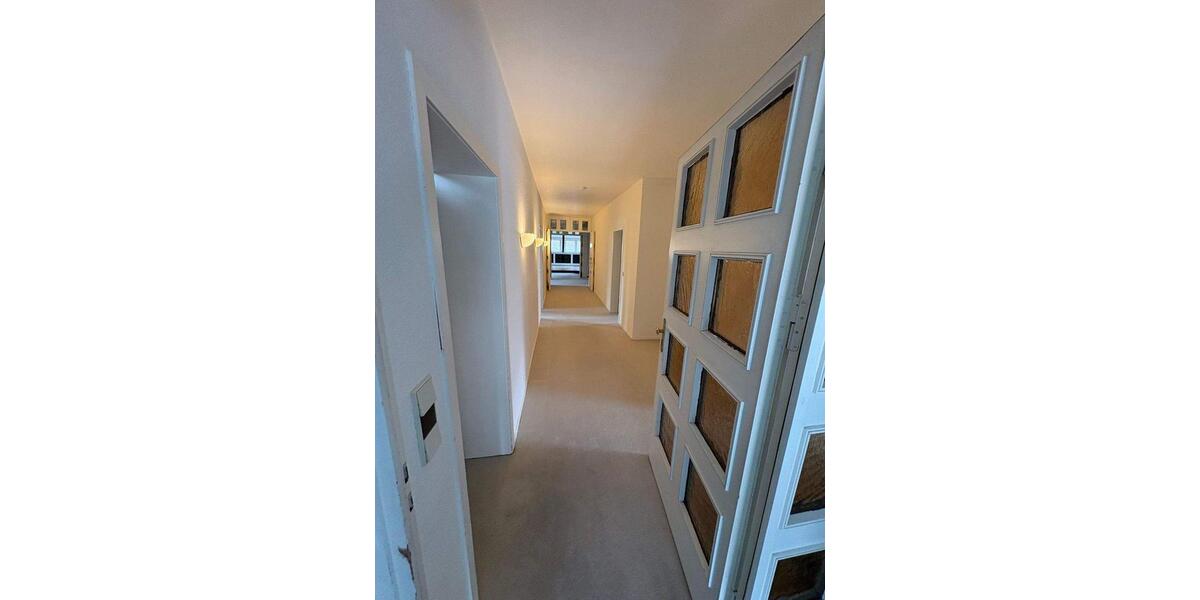 Etagenwohnung Helmstedt - 5 Zimmer, 130 m&sup2;, 950&euro; | Angebot:26491369