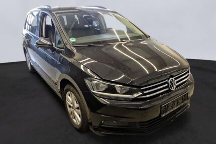 VW Touran 75.997 km 23.970 &euro; Helmstedt 38350