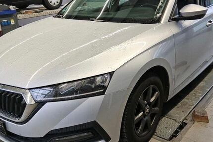 Skoda Octavia 241.006 km 10.990 &euro; Braunschweig 38122