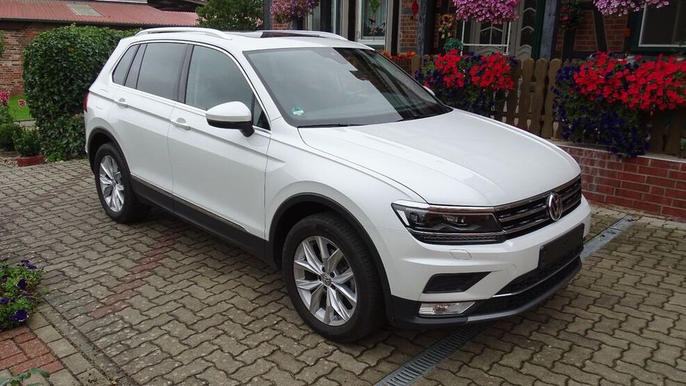 VW Tiguan 140.000 km 18.900 € Wolfsburg 38444