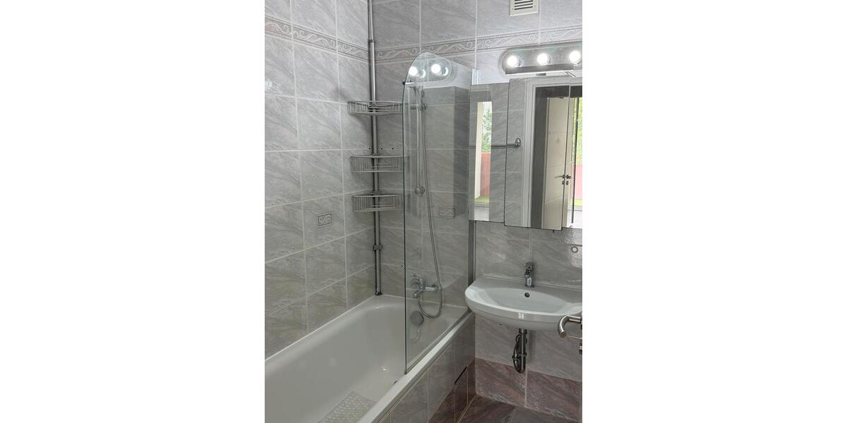 Etagenwohnung Wolfsburg Detmerode - 3 Zimmer, 82 m&sup2;, 150.000&euro; | Angebot:26907730