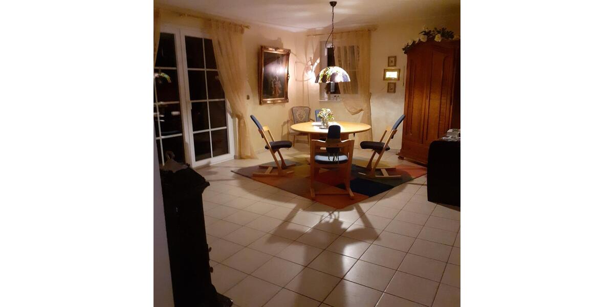 Einfamilienhaus Velpke - 7 Zimmer, 190 m&sup2;, 1.600&euro; | Angebot:26505869
