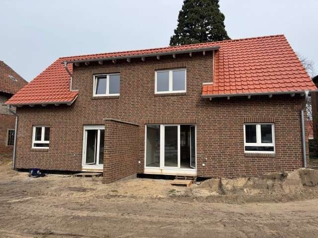 Einfamilienhaus Gifhorn - 4 Zimmer, 82 m&sup2;, 950&euro; | Angebot:26385030