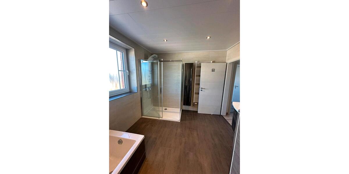 Dachgeschoßwohnung Jembke - 4 Zimmer, 100 m&sup2;, 1.200&euro; | Angebot:26419489