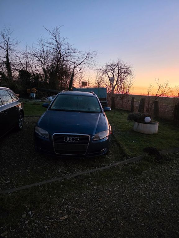 Audi A4 355.000 km 1.800 € Veltheim 38173