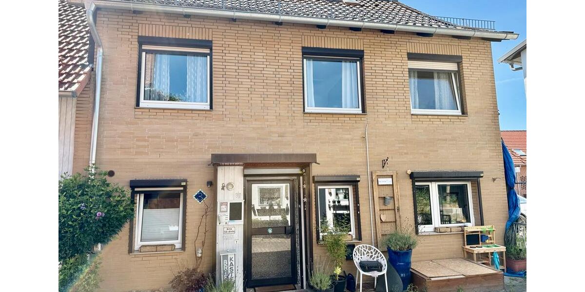 Reihenhaus Wolfsburg Detmerode - 5.5 Zimmer, 107 m&sup2;, 199.000&euro; | Angebot:27231987