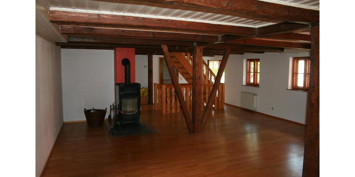 Renovierte 4-Zi-Whg. mit Balkon, Terrasse und Einbauküche 4 zimmer