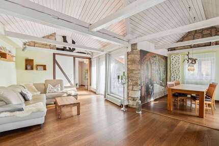 Haus zum Kaufen in Königslutter 698.000 € 210.18 m² 7 zimmer