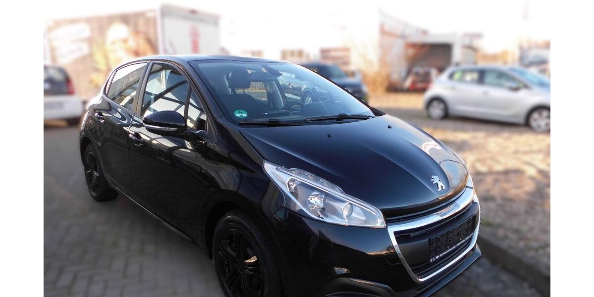 Peugeot 208 110.914 km 5.690 &euro; Wolfsburg 38448