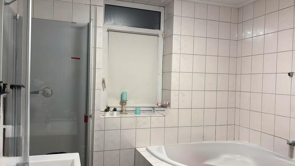 Etagenwohnung Schwülper - 6 Zimmer, 183 m&sup2;, 1.500&euro; | Angebot:25658693