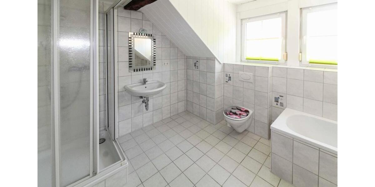 Dachgeschoßwohnung Rühen - 3 Zimmer, 68 m&sup2;, 132.000&euro; | Angebot:24750758