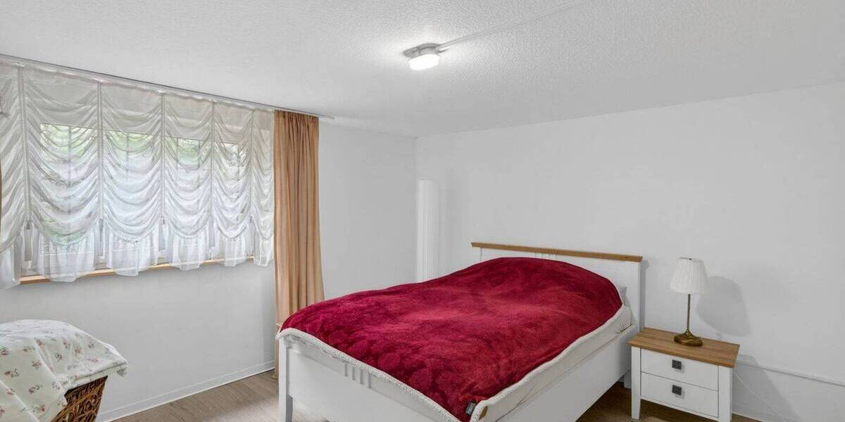 Bungalow Braunschweig Kanzlerfeld - 4 Zimmer, 127 m&sup2;, 350.000&euro; | Angebot:26892935