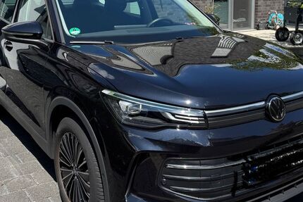 VW Tiguan 10.500 km 33.900 € Wolfsburg 38440