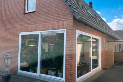 Haus Hillerse - 8 Zimmer, 220 m&sup2;, 1.500&euro; | Angebot:26269276