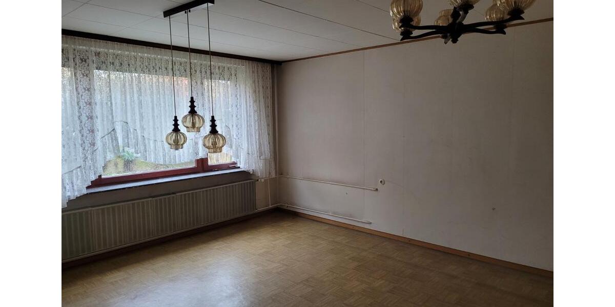 WOB-Heiligendorf: Sanierungsobjekt, 2 Wohneinheiten (von privat) zimmer