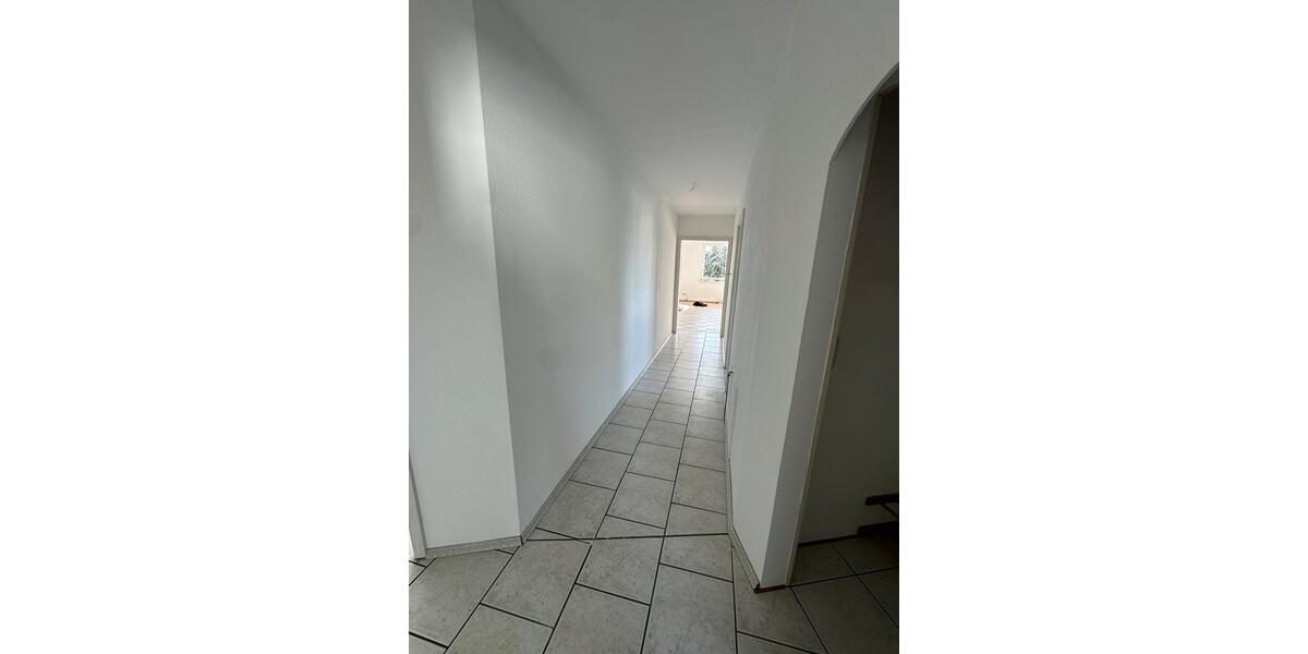 Etagenwohnung Braunschweig Wabe-Schunter-Beberbach - 4 Zimmer, 94 m&sup2;, 1.150&euro; | Angebot:26395935