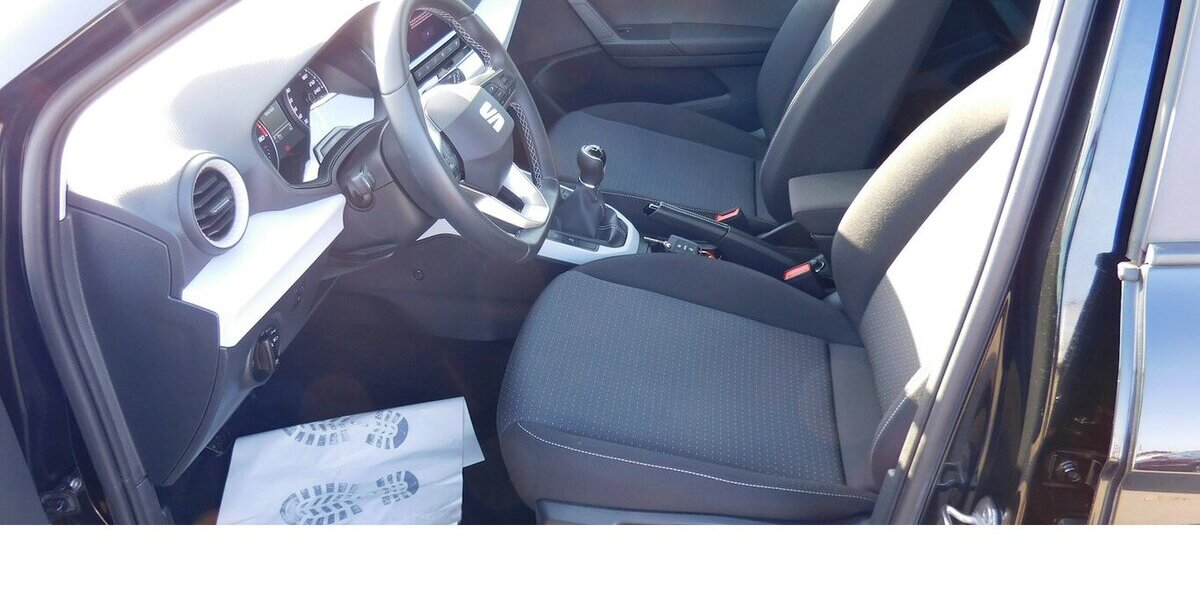 Seat Arona 1.0 Style TSI BMT Klima Radio LED Alu 7.800 km 16.690 &euro; Vordorf 38533