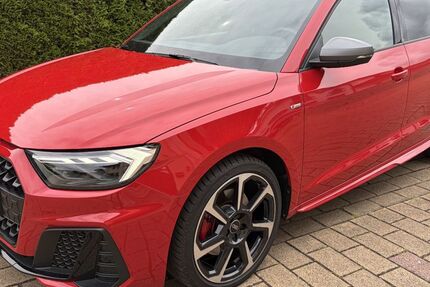 Audi A1 7.973 km 29.990 &euro; Wolfsburg 38446
