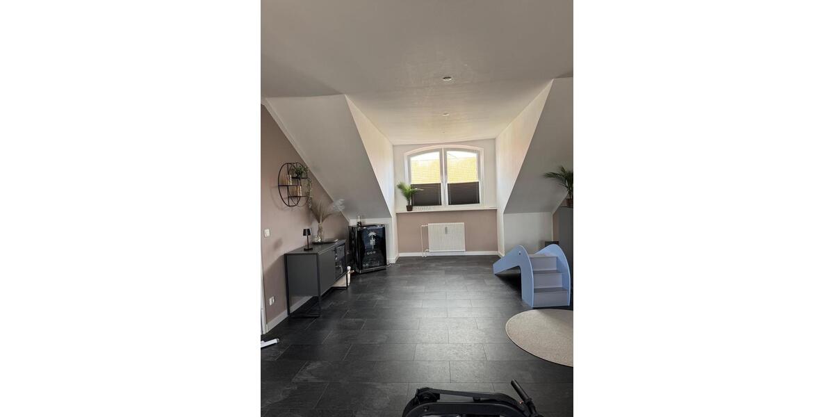 Dachgeschoßwohnung Wolfsburg Almke - 4 Zimmer, 120 m&sup2;, 315.000&euro; | Angebot:26293963