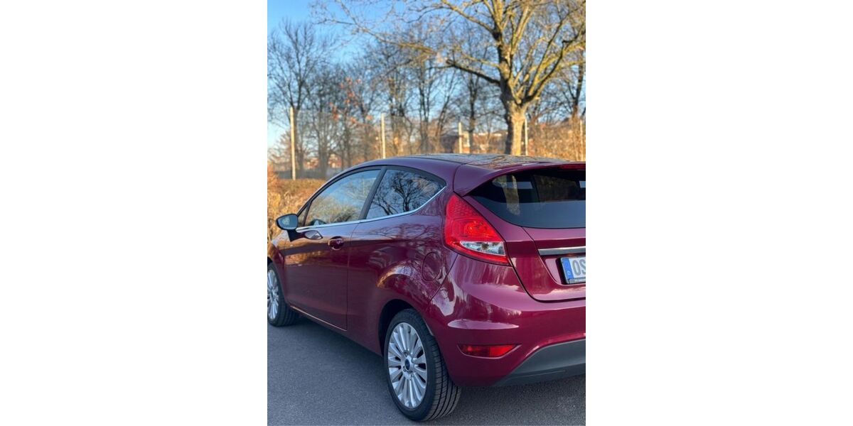 Ford Fiesta 102.000 km 4.500 &euro; Braunschweig 38120