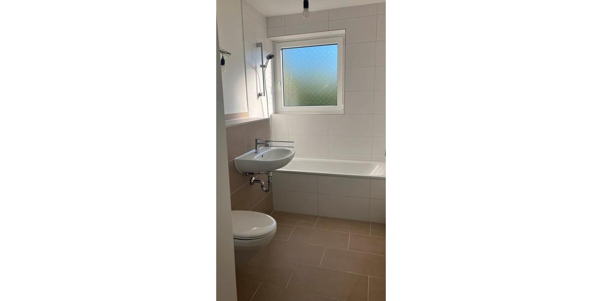 Komfort und Stil in Detmerode: Neu modernisierte 3-Zimmer-Wohnung 3 zimmer