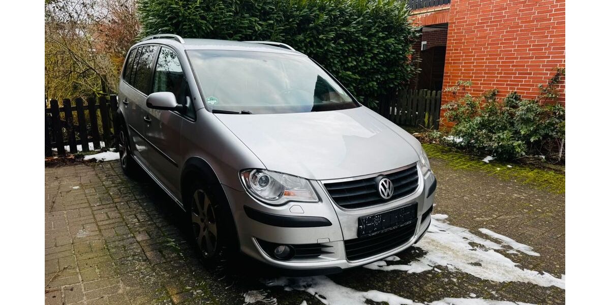 VW Touran 174.000 km 6.400 &euro; Wolfsburg 38448