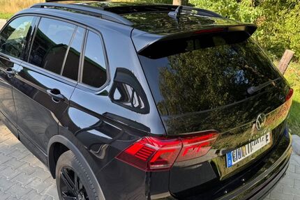 VW Tiguan 76.300 km 35.900 € Sassenburg 38524