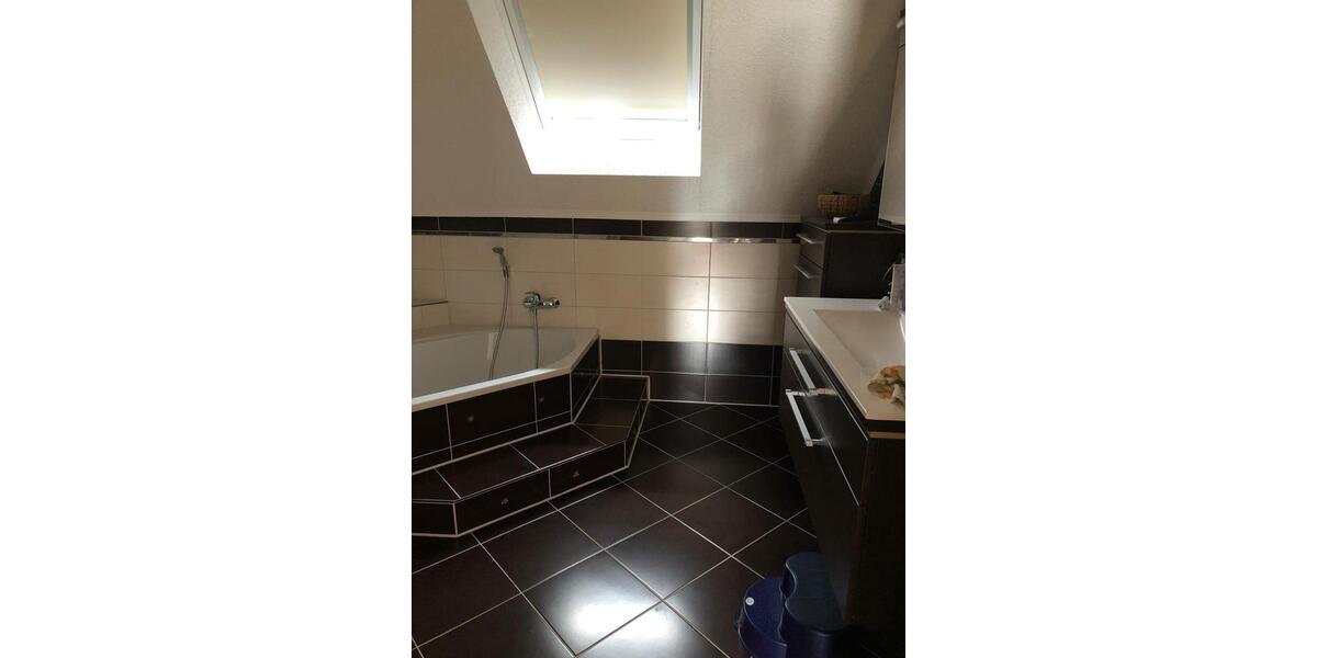 Einfamilienhaus Wolfsburg Detmerode - 7 Zimmer, 200 m&sup2;, 1.990&euro; | Angebot:25372275