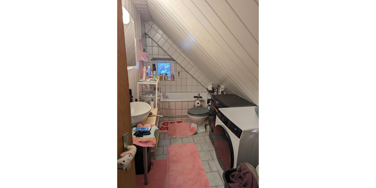 Dachgeschoßwohnung Grasleben - 5.5 Zimmer, 100 m&sup2;, 528&euro; | Angebot:27597050