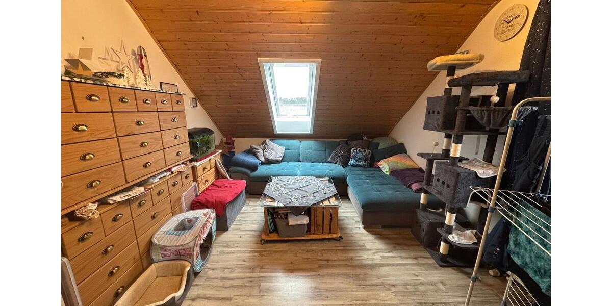 Dachgeschoßwohnung Wahrenholz - 3 Zimmer, 80 m&sup2;, 710&euro; | Angebot:25168131