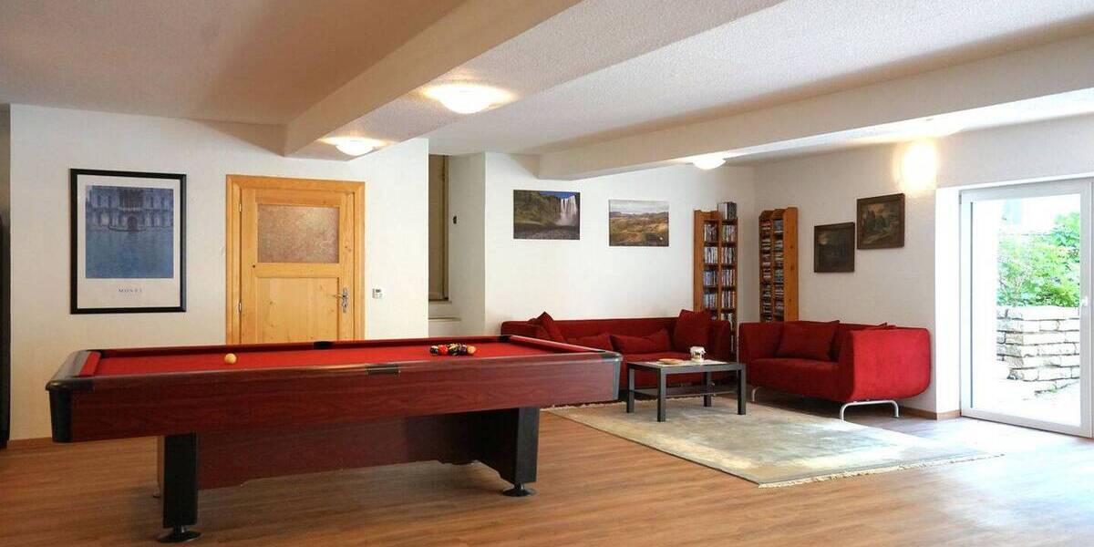 Energetisch saniertes Anwesen in einmaliger Waldrandlage 9 zimmer