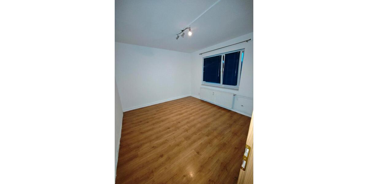 3 Zimmer Erdgeschoß Wohnung 3 zimmer