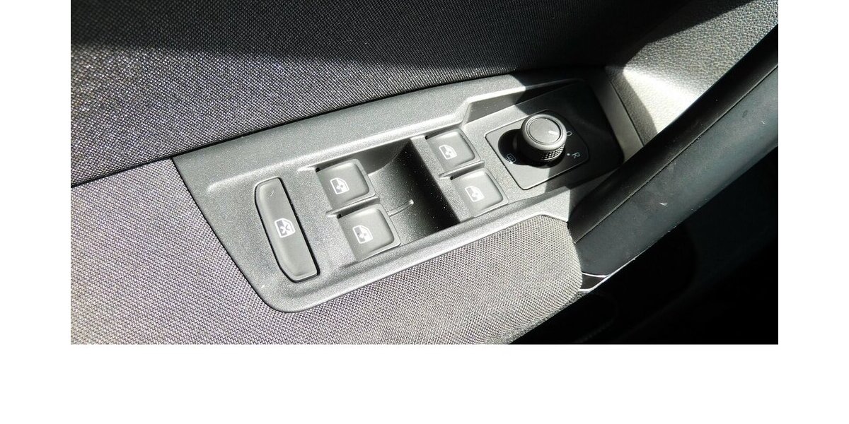 VW Tiguan 1.5 Basis Klima TSI Navi 28.800 km 23.990 &euro; Vordorf 38533