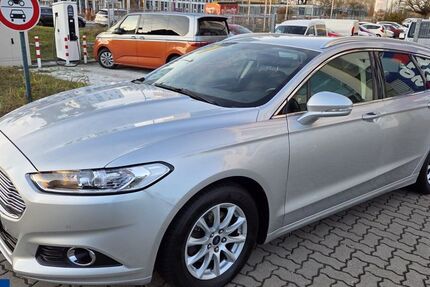 Ford Mondeo 57.913 km 13.899 € Wolfsburg 38446