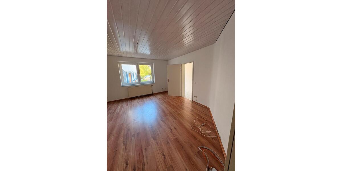 Erdgeschoßwohnung Wolfsburg Almke - 4 Zimmer, 118 m&sup2;, 1.200&euro; | Angebot:26409835