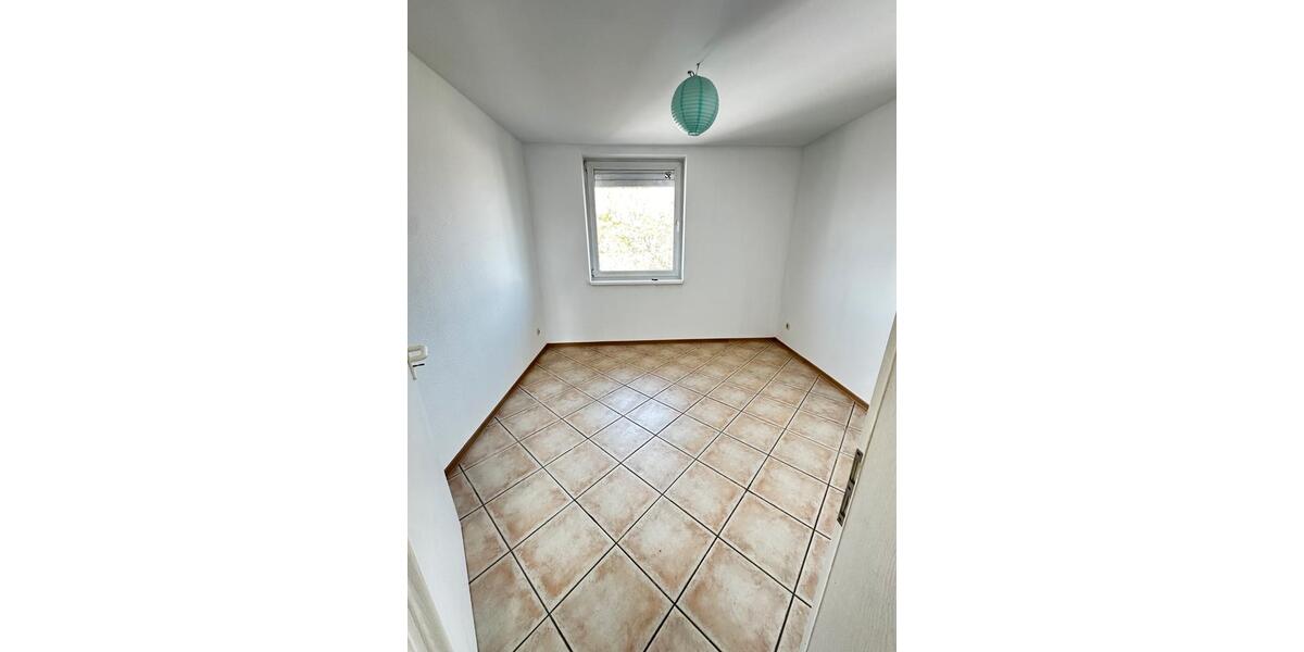 Etagenwohnung Braunschweig Wabe-Schunter-Beberbach - 4 Zimmer, 94 m&sup2;, 1.150&euro; | Angebot:26395935