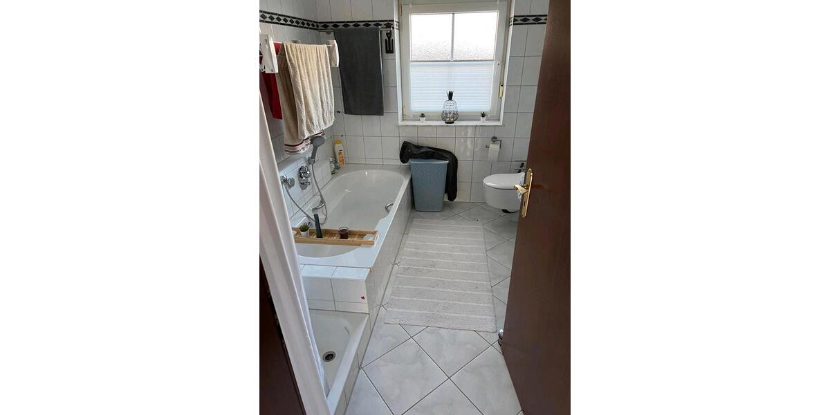 Erdgeschoßwohnung Ehra-Lessien Lessien - 3 Zimmer, 102 m&sup2;, 1.100&euro; | Angebot:26123771