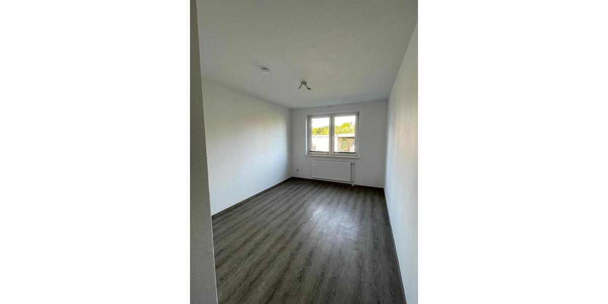 Erdgeschoßwohnung Gifhorn - 3 Zimmer, 70 m&sup2;, 180.000&euro; | Angebot:24393798