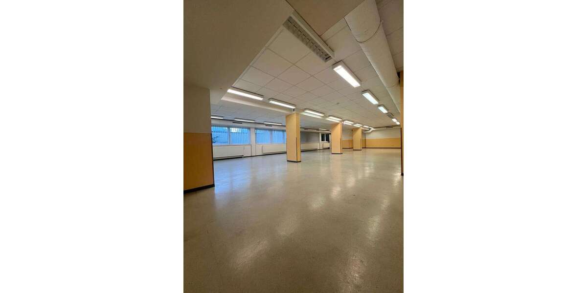 Büro in Wolfsburg 1.400 € 207 m² zimmer