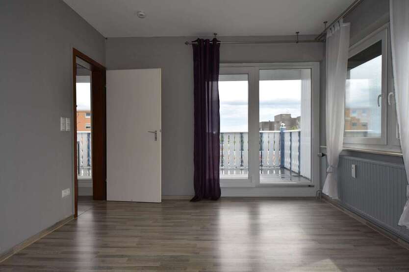 Wohnung zum Kaufen in Wolfsburg 199.000 € 148 m²