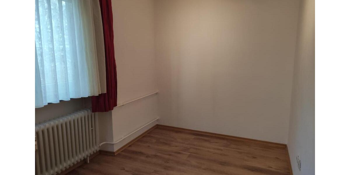 Etagenwohnung Braunschweig Broitzem - 1 Zimmer, 30 m&sup2;, 510&euro; | Angebot:25349359