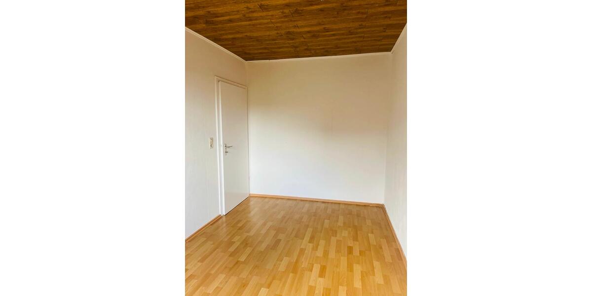 Etagenwohnung Gifhorn - 3 Zimmer, 66 m&sup2;, 125.000&euro; | Angebot:26795658
