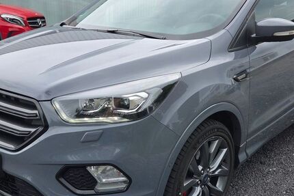Ford Kuga 145.000 km 14.900 &euro; Braunschweig 38112