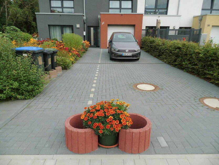 Haus mit einem großen Obstgarten in