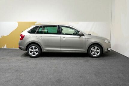 Skoda Rapid 98.000 km 9.500 &euro; Braunschweig 38118