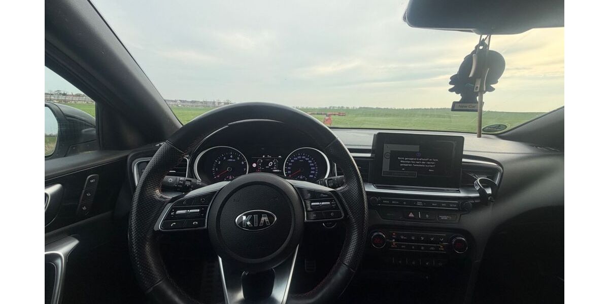 Kia pro ceed / ProCeed 108.902 km 14.900 &euro; Braunschweig 38120
