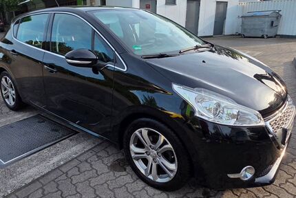 Peugeot 208 150.000 km 4.222 &euro; Braunschweig 38110