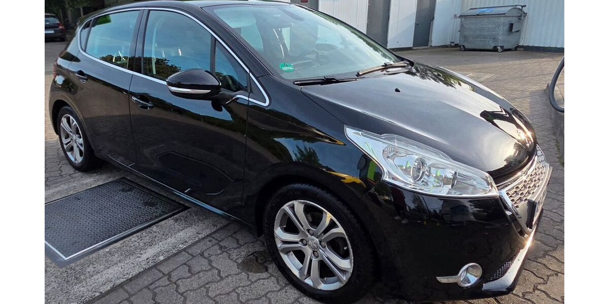 Peugeot 208 150.000 km 4.222 &euro; Braunschweig 38110